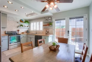 Photo #5: 260004448 Listing