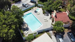 Photo #4: 260004453 Listing