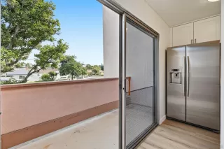 Photo #5: 260004455 Listing 