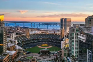 Browse active condo listings in THE MARK