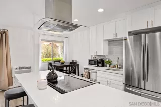 Photo #1: 2600045 Listing 