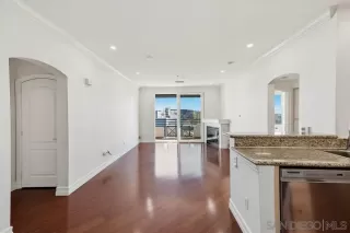 Photo #5: 260004512 Listing 