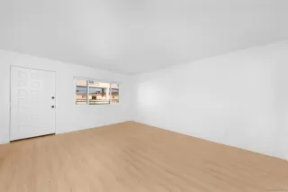 Photo #4: 260004525 Listing