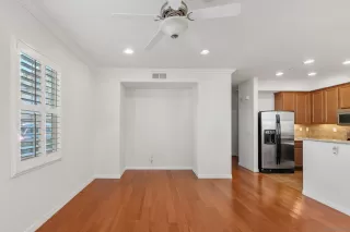 Photo #4: 260004548 Listing 