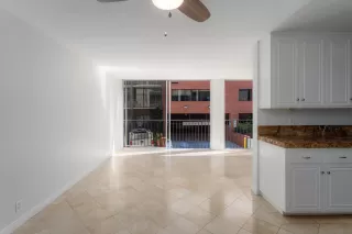 Photo #3: 260004553 Listing 