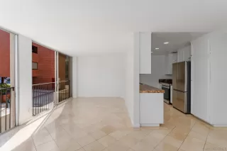 Photo #5: 260004553 Listing 