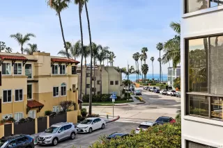 Photo #2: 260004569 Listing