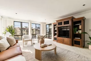 Photo #5: 260004569 Listing