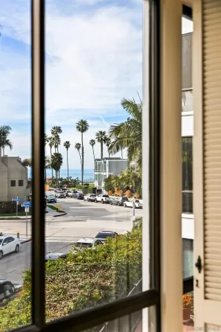 Photo #6: 260004569 Listing