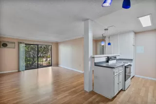 Photo #3: 260004591 Listing 