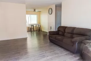 Photo #2: 260004605 Listing