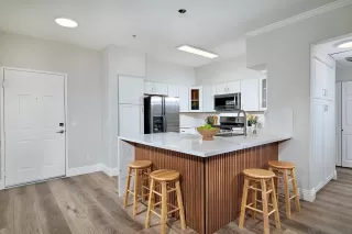 Photo #2: 260004613 Listing 