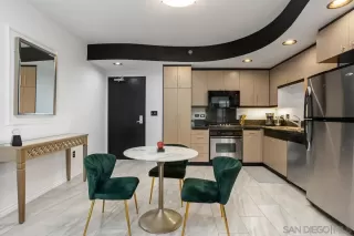 Photo #2: 260004753 Listing