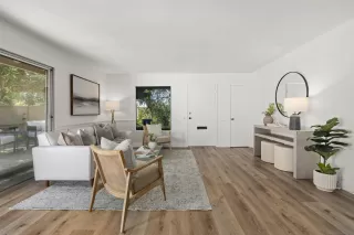 Photo #5: 260004755 Listing 