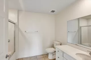 Photo #5: 260004777 Listing 