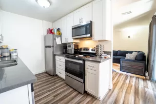 Photo #5: 260004790 Listing 