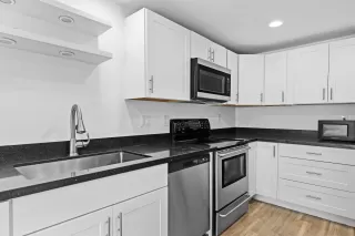 Photo #5: 260004898 Listing