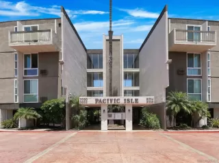 Photo #1: 260004899 Listing