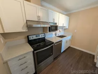 Photo #3: 260004899 Listing