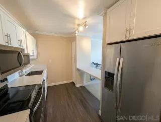 Photo #6: 260004899 Listing