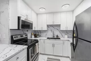 Photo #4: 260004927 Listing