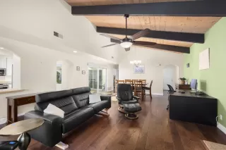 Photo #5: 260004929 Listing