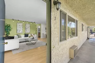 Photo #4: 260004957 Listing