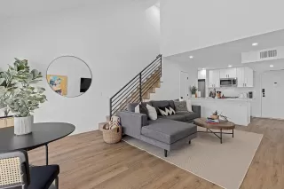 Photo #1: 260004961 Listing 