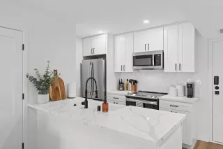 Photo #2: 260004961 Listing 