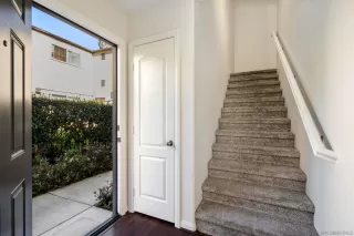 Photo #2: 260004968 Listing 