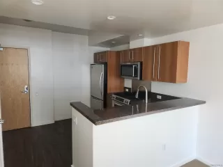 Photo #3: 260004972 Listing