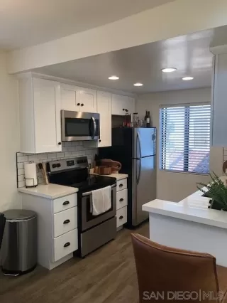 Photo #4: 260004973 Listing 