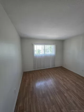 Photo #3: 260004980 Listing