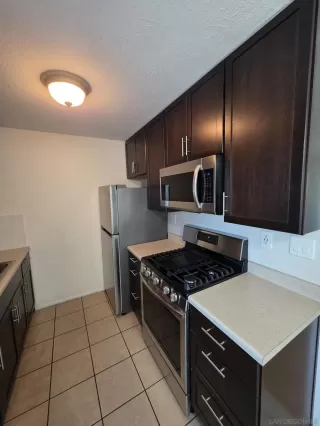 Photo #4: 260004980 Listing