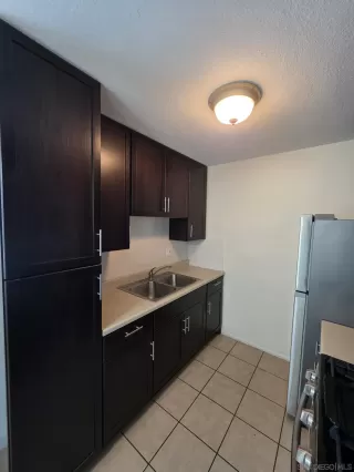 Photo #5: 260004980 Listing