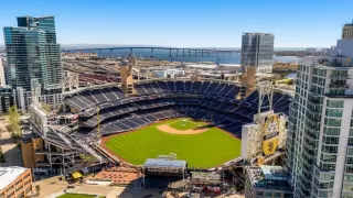 Photo #2: 260005013 Listing