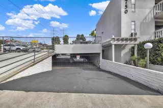 Photo #2: 260005039 Listing 