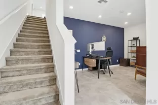 Photo #2: 260005043 Listing