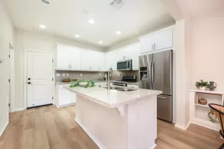 Photo #5: 260005090 Listing 