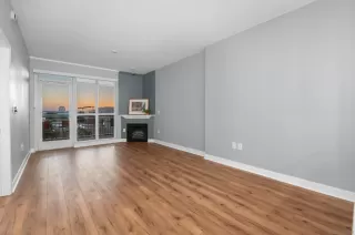 Photo #3: 260005129 Listing