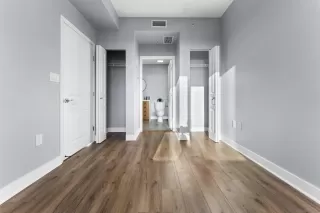 Photo #5: 260005129 Listing