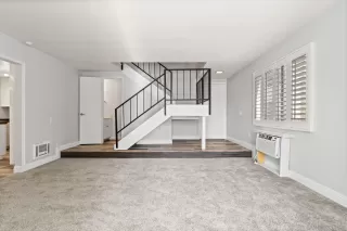 Photo #3: 260005130 Listing 