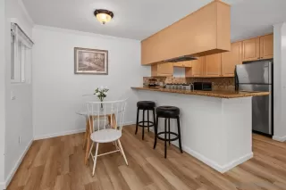 Photo #6: 260005132 Listing 