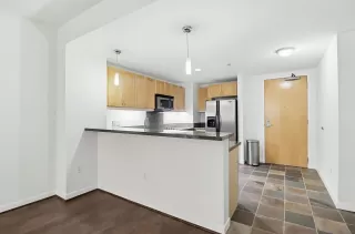 Photo #4: 260005154 Listing 