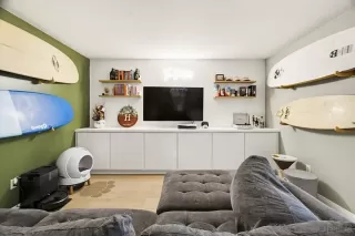 Photo #2: 260005172 Listing 