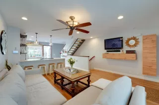 Photo #3: 260005204 Listing 