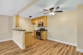 Photo #2: 260005212 Listing 