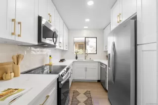 Photo #4: 260005218 Listing 