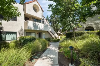 Photo #1: 260005287 Listing 