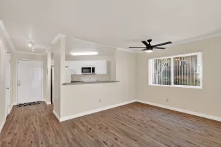 Photo #6: 260005309 Listing 